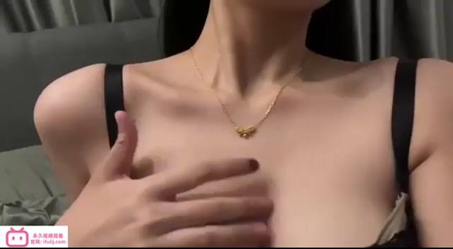 抖音小网红奶茶加辣 抖音福利！极品颜值巨乳【奶茶加辣】付费私拍福利！大哥高价1v1视频，抖胸揉奶发骚勾引！…3